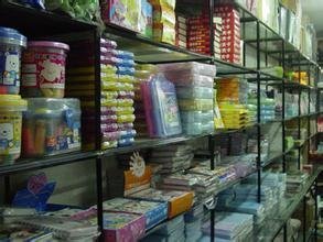 山西太原文具批發市場 警惕市場中的煙草制品亂象